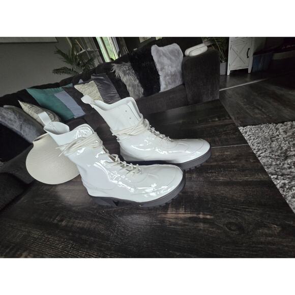 New White Patent Faux Leather Platform Booties - Various Sizes - Picture 1 of 4